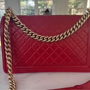 Chanel bag boy medium